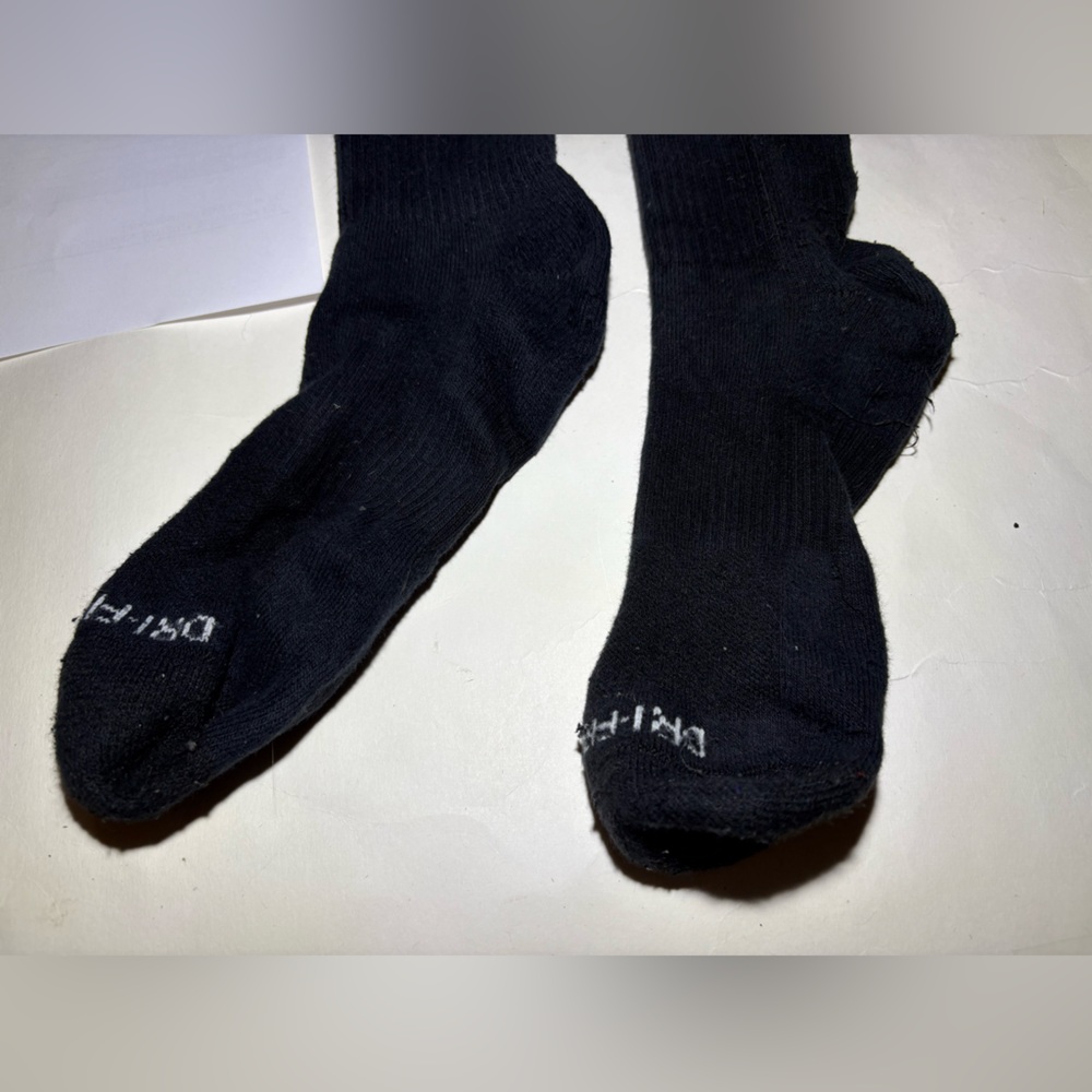 Used nike socks - Picture 2 of 3